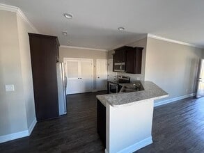 2201 Brookville Dr in Greenville, NC - Building Photo - Building Photo