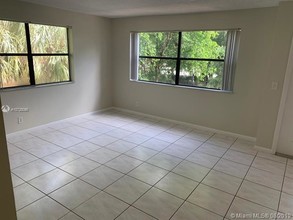 11633 Royal Palm Blvd-Unit -11633 in Coral Springs, FL - Building Photo - Building Photo