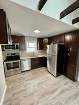 58 Houghton St, Unit 2 in Worcester, MA - Building Photo