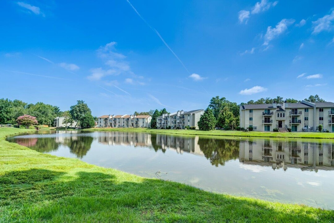 Village at Cliffdale Apartment Homes in Fayetteville, NC - Building Photo