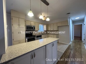 404 Pickwick Ln in North Little Rock, AR - Building Photo - Building Photo