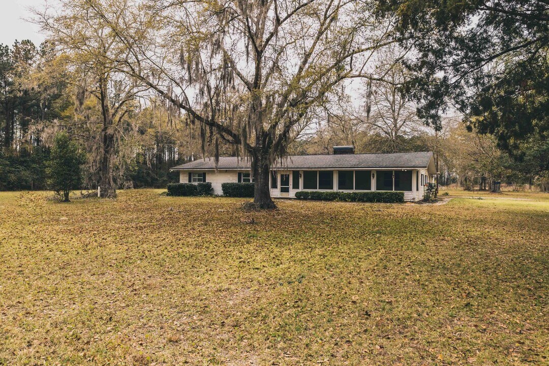 54038 Chick Way in Callahan, FL - Building Photo