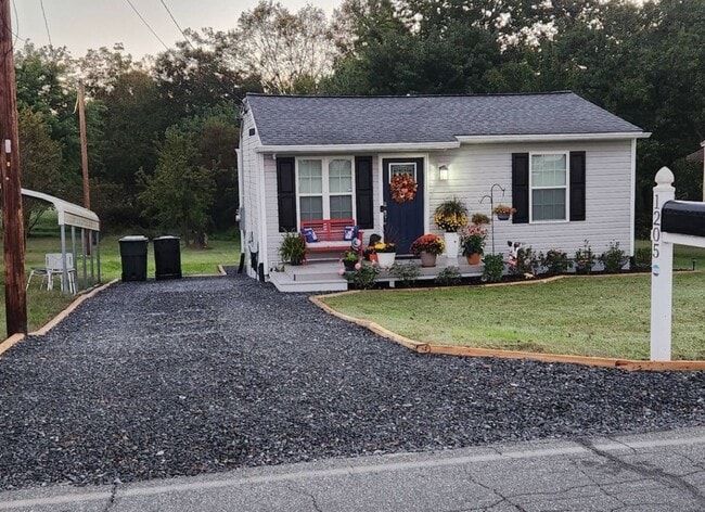 property at 1205 Jackson St