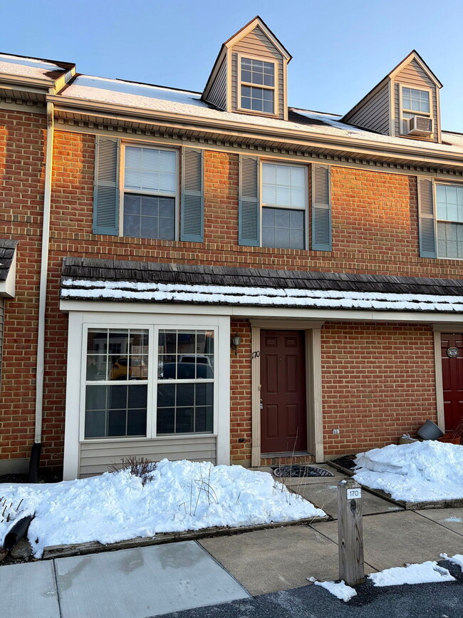 170 Federal Way in Lancaster, PA - Building Photo - Building Photo
