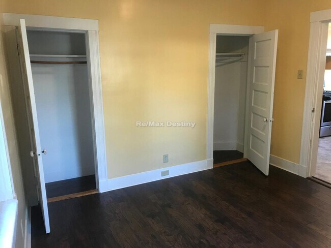 198 Sherman St, Unit 3 in Cambridge, MA - Building Photo - Building Photo