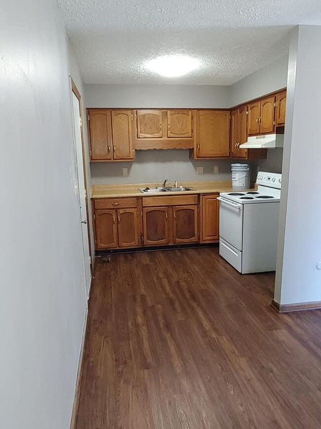 4232 Merrimac Ave in Dayton, OH - Foto de edificio - Building Photo