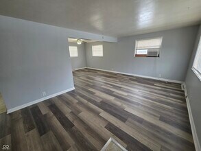 10166 Southeastern Ave in Indianapolis, IN - Building Photo - Building Photo