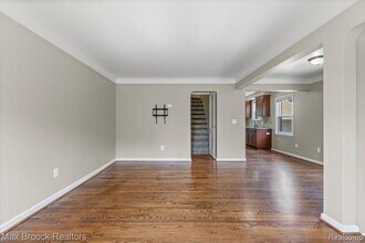 13710 Balfour Ave in Oak Park, MI - Building Photo - Building Photo