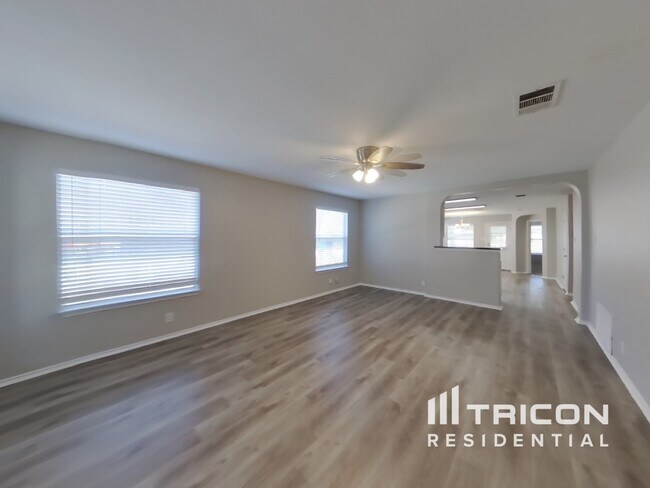 622 Lynx Mountain in San Antonio, TX - Building Photo - Building Photo