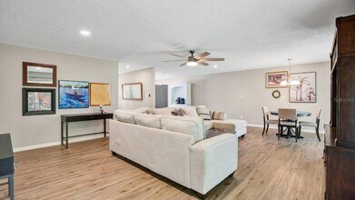 4813 Loretta Ln in Orlando, FL - Foto de edificio - Building Photo