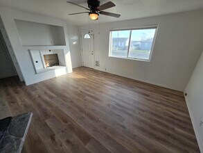 258 Knolls Vista Dr in Moses Lake, WA - Foto de edificio - Building Photo