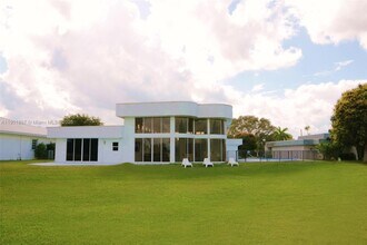 6003 Umbrella Tree Ln in Tamarac, FL - Building Photo - Building Photo