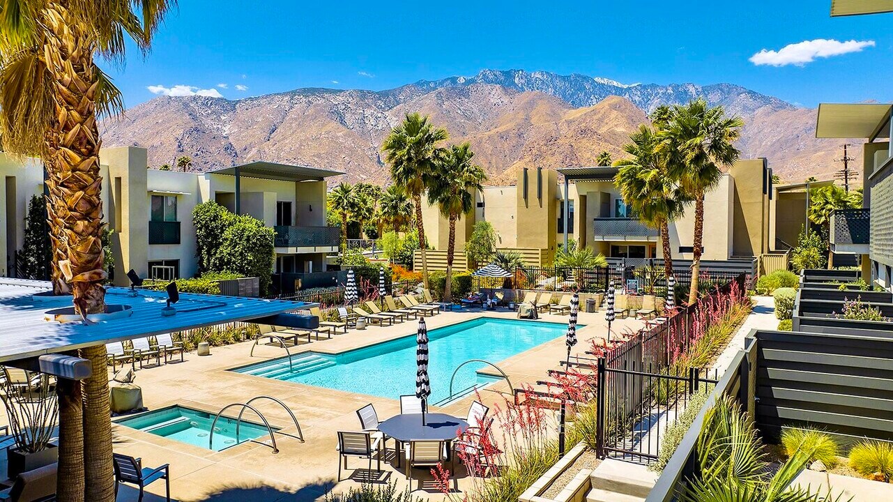 179 The Riv in Palm Springs, CA - Building Photo