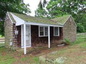 150 Sterling City Rd in Lyme, CT - Building Photo