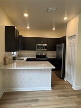 10825 W 33rd Way in Hialeah, FL - Building Photo - Building Photo