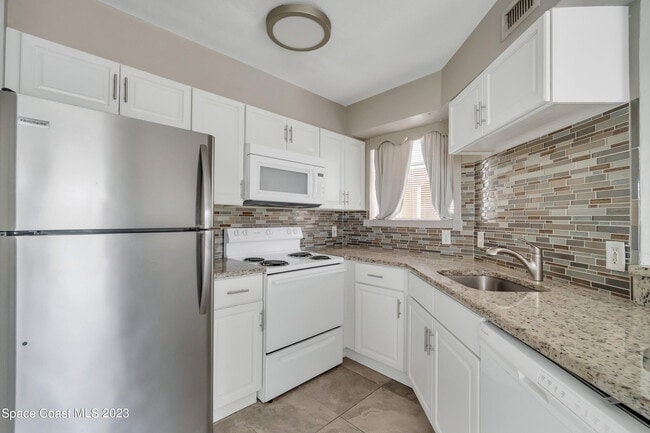1801 Island Club Dr in Indialantic, FL - Building Photo - Building Photo