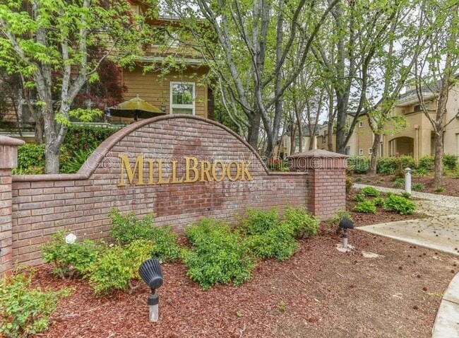 property at 542 Mill River Ln