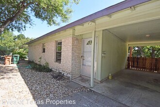 3313 S Oak Dr in Austin, TX - Building Photo - Building Photo