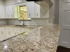 12511 Cherry Point Drive in Mont Belvieu, TX - Building Photo - Building Photo