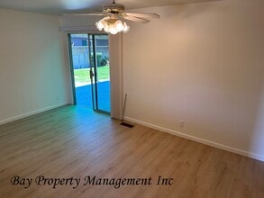 755 Carmelita Dr in Salinas, CA - Building Photo - Building Photo