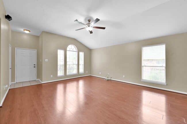 222 Lazy Ln in Montgomery, TX - Building Photo - Building Photo