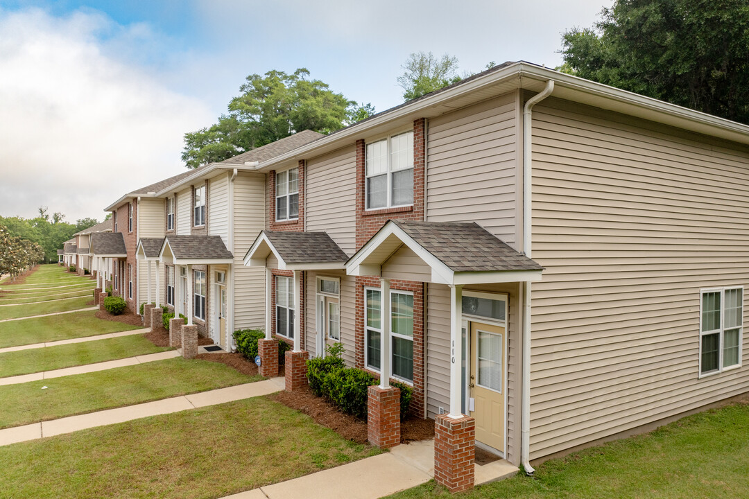 Camillia Gardens in Tallahassee, FL - Building Photo