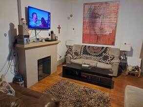 2223 E Commerce St in San Antonio, TX - Building Photo - Building Photo