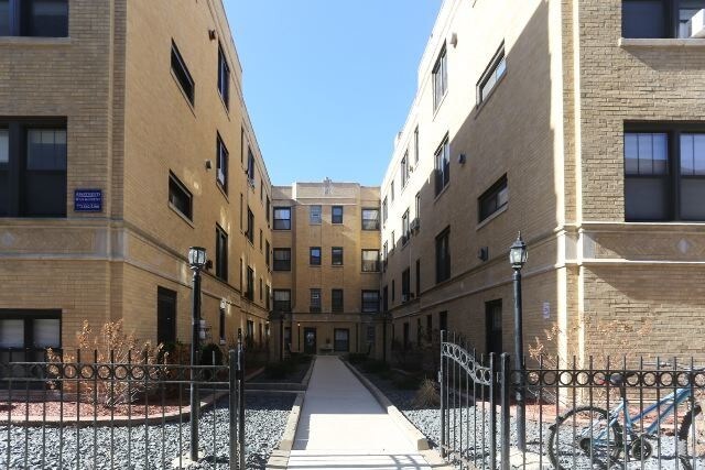 2846 N Orchard St Photo