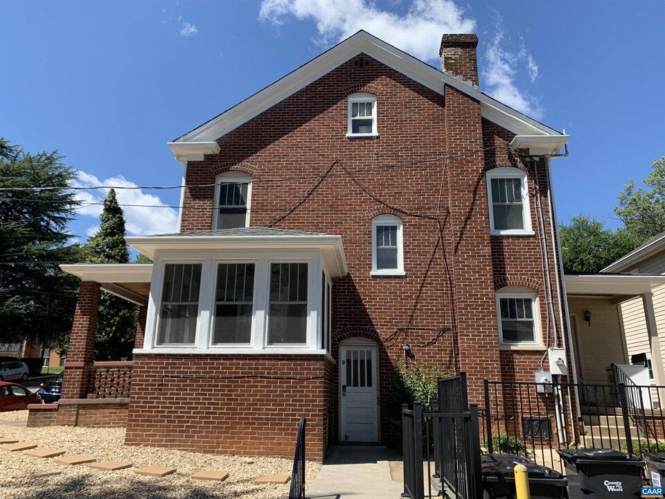 1407 Grady Ave in Charlottesville, VA - Building Photo