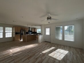 118 Leopard Ln in North Fort Myers, FL - Building Photo - Building Photo