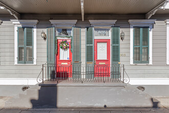 803-809 Burgundy St in New Orleans, LA - Building Photo - Building Photo