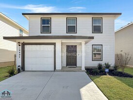 14402 Navidad Pike in San Antonio, TX - Building Photo