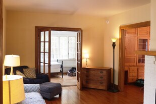 711 W Ohio St in Urbana, IL - Building Photo