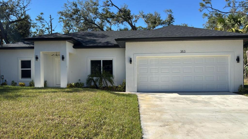 353 Warrington Blvd in Port Charlotte, FL - Building Photo