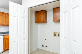 Rubin Heights in El Paso, TX - Building Photo - Interior Photo