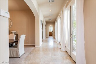 12097 Oakland Hills Dr in Las Vegas, NV - Building Photo - Building Photo