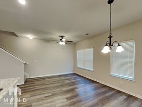 6063 Oak Bend Ct in Riverdale, GA - Foto de edificio - Building Photo