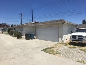 5 Homes in Prime Bellflower Location in Bellflower, CA - Building Photo - Building Photo