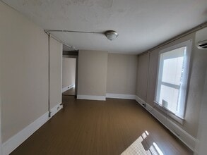 902 East St in Kinston, NC - Foto de edificio - Building Photo