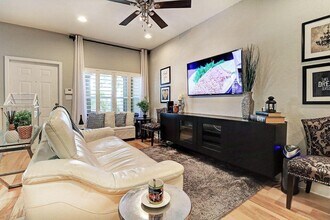 400 Lake Monterey Cir in Boynton Beach, FL - Building Photo - Building Photo