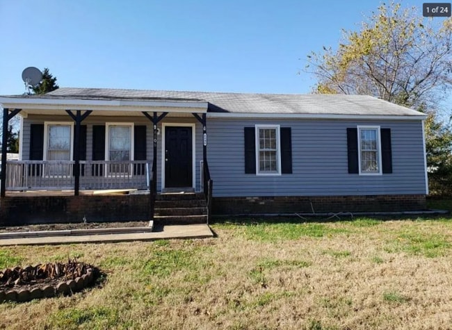 8806 Leafycreek Dr in Richmond, VA - Foto de edificio - Building Photo