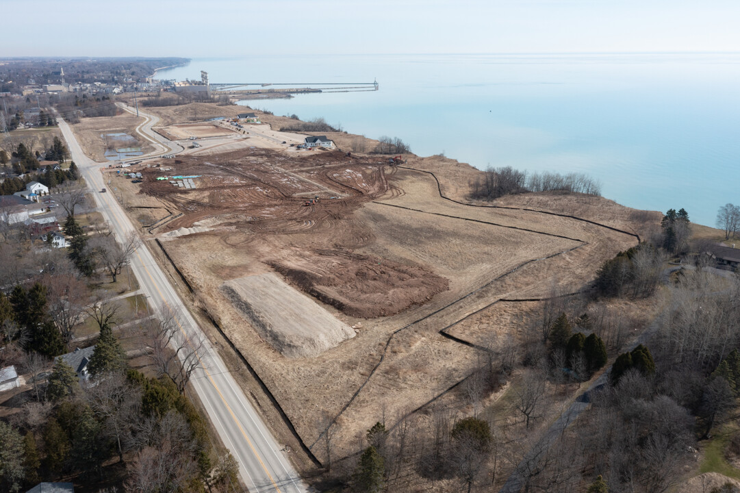 Prairie's Edge in Port Washington, WI - Foto de edificio