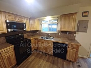 1138 Delaware Dr in Colorado Springs, CO - Building Photo - Building Photo