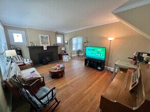 7728 Delmar Blvd, Unit 1st Floor in St. Louis, MO - Foto de edificio - Building Photo