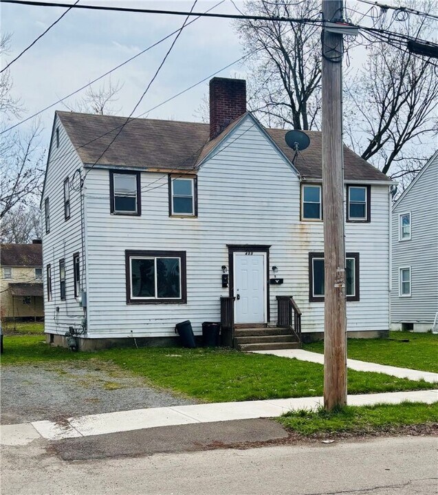 455 Frank St in Elmira, NY - Building Photo