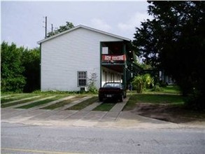 Green Garden Apartments in Crestview, FL - Building Photo - Building Photo