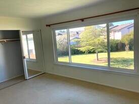 568 Mills Way in Goleta, CA - Building Photo