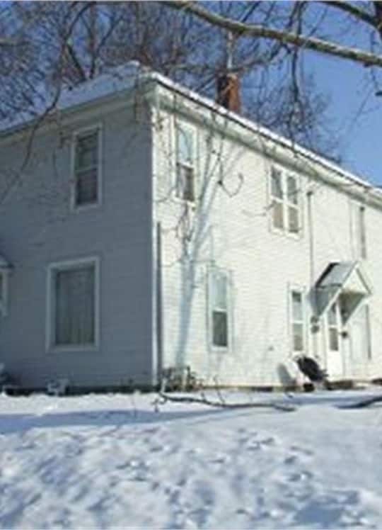 property at 105 N Williams St