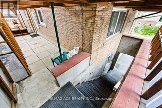 205 Emerson St in Hamilton, ON - Building Photo - Building Photo