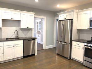 36-38-38 Burgoyne St in Boston, MA - Foto de edificio - Building Photo